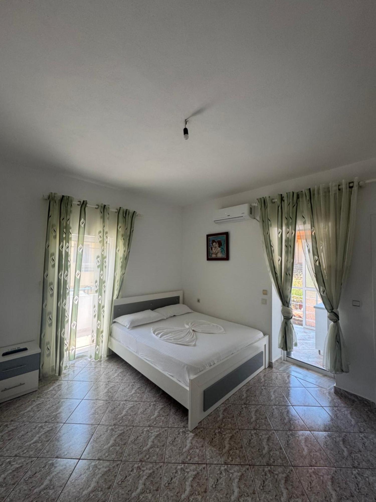 Caushi Apartmán